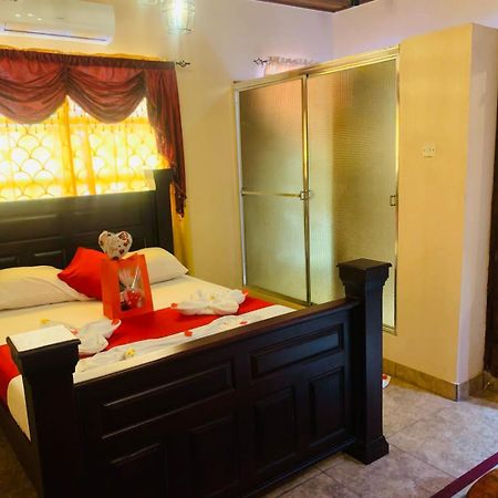 Secret Villa Джорджтаун Екстериор снимка